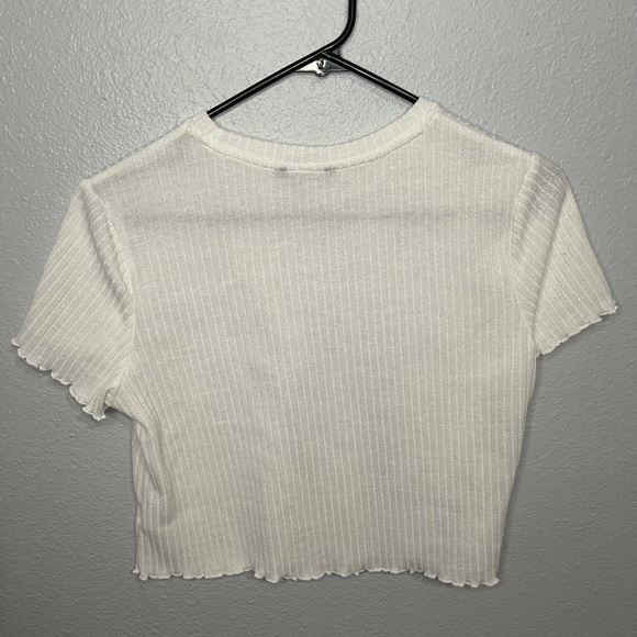 white crop top! - Picture 2 of 2